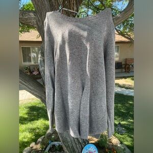 Lane Bryant 18/20 grey speckled sweater in GUC.